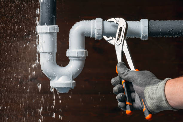 Professional Water Line Repair technician working in Danbury, TX